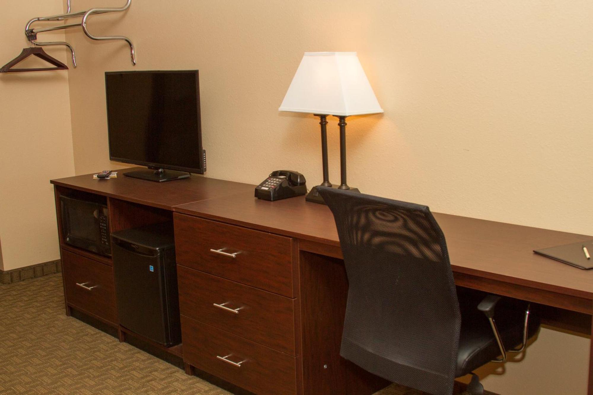 Cottonwood Inn & Suites Phillipsburg 객실 사진
